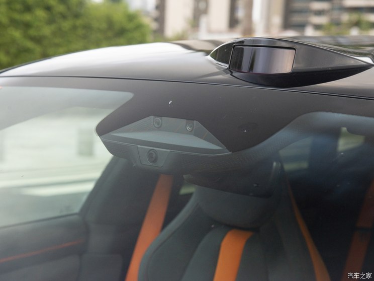 极氪 极氪001 2024款 三元锂 双电机 极氪 极氪001 2024款 三元锂 双电机