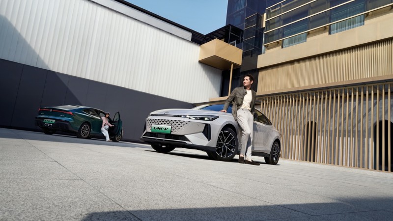 第二代长安UNI-V智电 iDD将于北京车展公布售价以及宠粉权益，可插混可增程，开启智电轿跑新时代