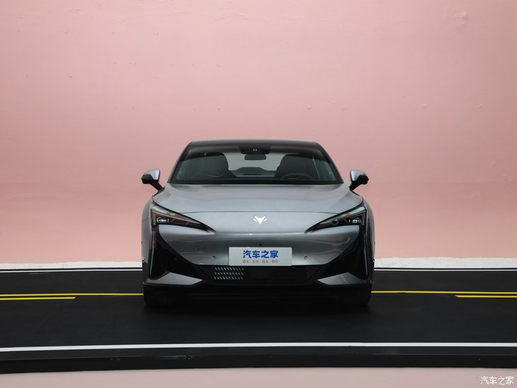 北汽新能源 极狐 阿尔法S5 2024款 双电机 390kW 北汽新能源 极狐 阿尔法S5 2024款 双电机 390kW