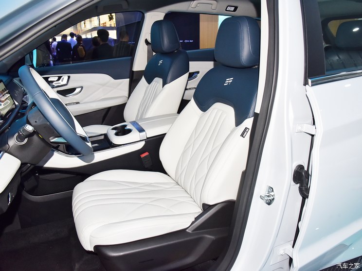 奇瑞汽车 捷途山海L7 2024款 基本型 奇瑞汽车 捷途山海L7 2024款 基本型