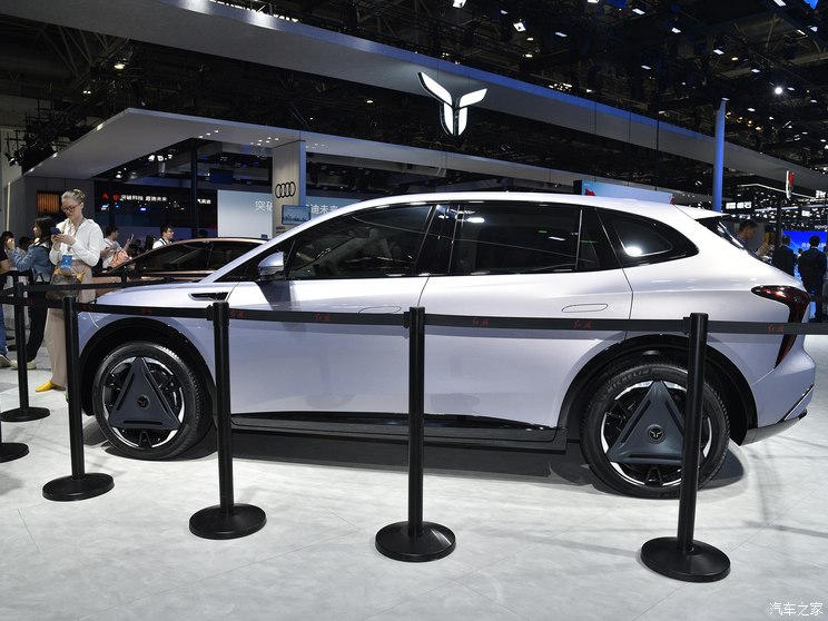 一汽红旗 红旗E007 2024款 基本型 一汽红旗 红旗E007 2024款 基本型