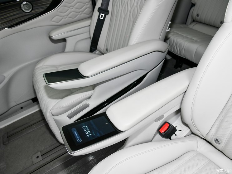 东风风行 星海V9 2024款 PHEV 200km 尊享型 东风风行 星海V9 2024款 PHEV 200km 尊享型