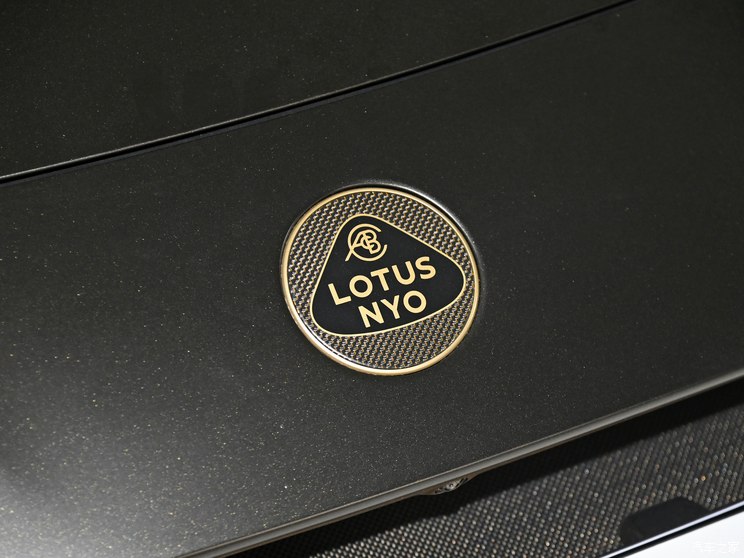 路特斯 路特斯EMEYA繁花 2024款 EMEYA R+ 黑金版 路特斯 路特斯EMEYA繁花 2024款 EMEYA R+ 黑金版