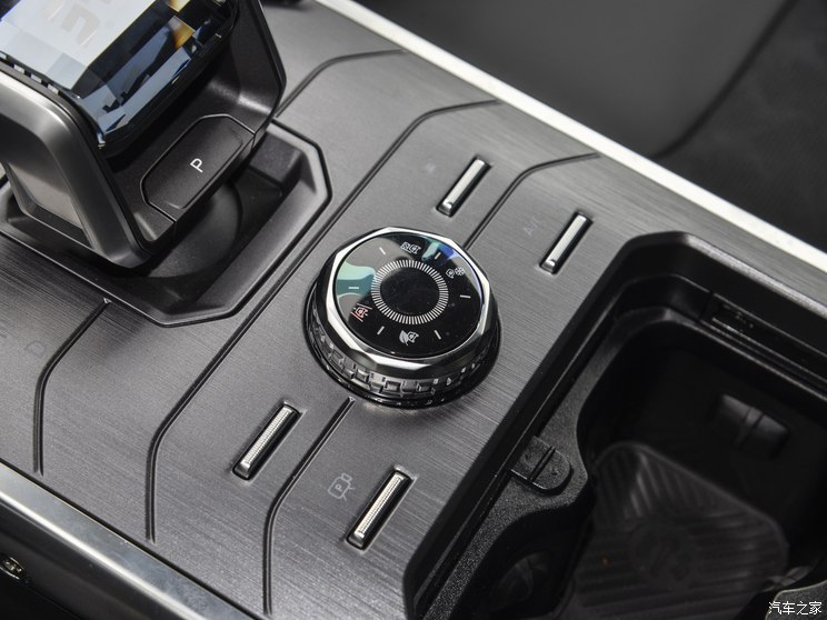 奇瑞汽车 捷途山海T2 2024款 C-DM 208KM 山野版 奇瑞汽车 捷途山海T2 2024款 C-DM 208KM 山野版