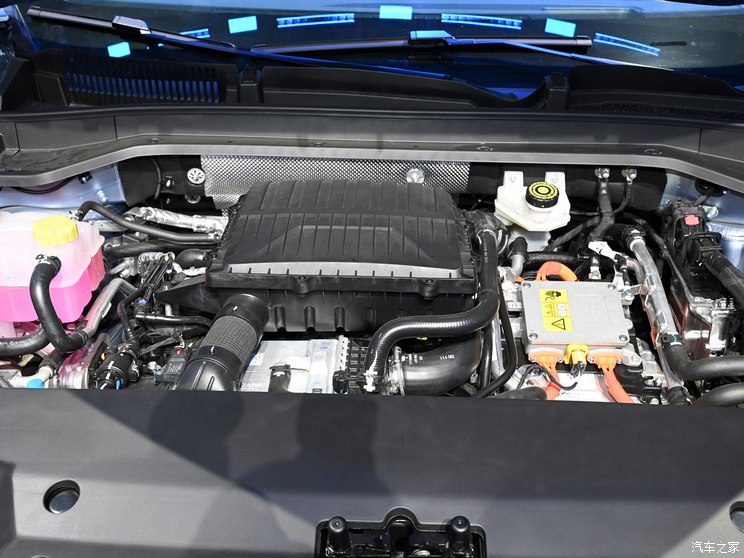 奇瑞汽车 风云T9 2024款 120 长续航版旗舰型 7座 奇瑞汽车 风云T9 2024款 120 长续航版旗舰型 7座