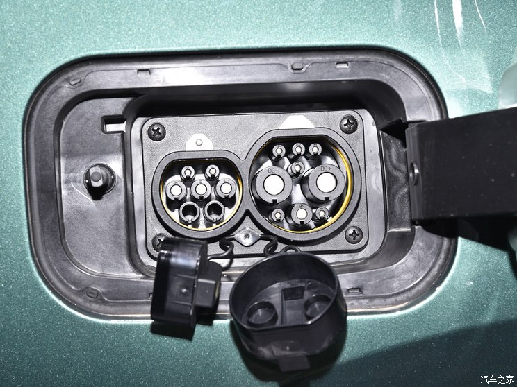 江汽集团 江淮X8 PHEV 2024款 基本型 6座 江汽集团 江淮X8 PHEV 2024款 基本型 6座