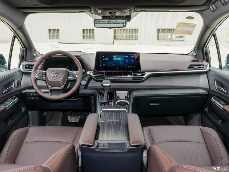 广汽丰田 赛那SIENNA 2023款 2.5L混动 铂金版 广汽丰田 赛那SIENNA 2023款 2.5L混动 铂金版